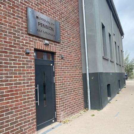 Prima Inn Unterkunft Direkt Ueber Der "Bar Am Minimax" Neuruppin Exterior foto
