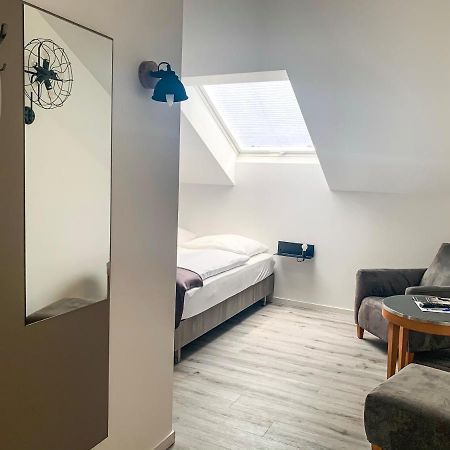 Prima Inn Unterkunft Direkt Ueber Der "Bar Am Minimax" Neuruppin Exterior foto