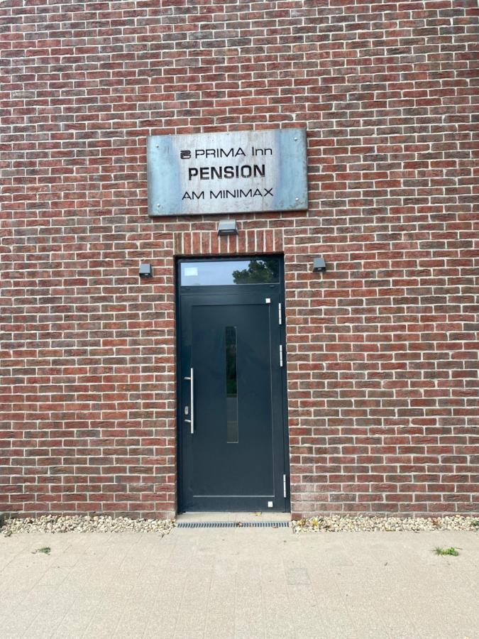 Prima Inn Unterkunft Direkt Ueber Der "Bar Am Minimax" Neuruppin Exterior foto