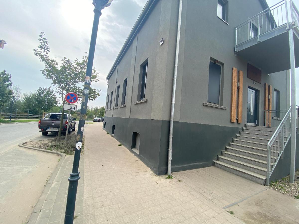 Prima Inn Unterkunft Direkt Ueber Der "Bar Am Minimax" Neuruppin Exterior foto